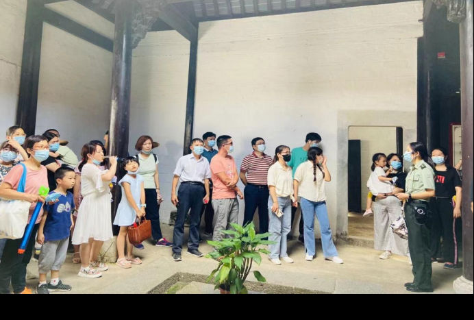 正阳集团工会委员会组织开展泾县二日游